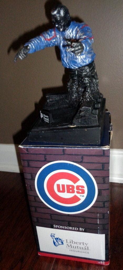 Harry Caray Commemorative SGA Statue Chicago Cubs / Liberty Mutual ...