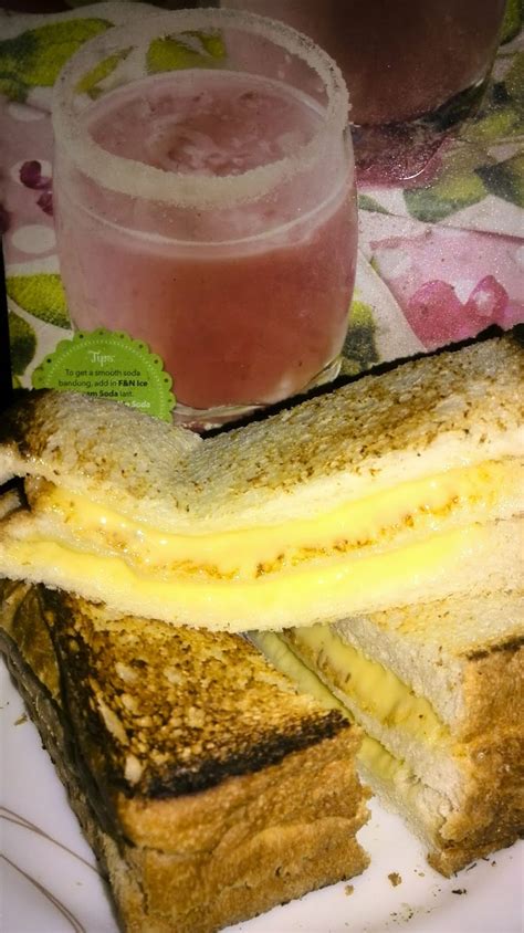 namakucella: ROTI BAKAR CHEESE & SEGELAS SUSU