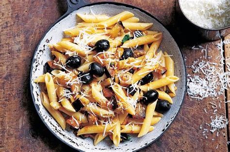 Antonio Carluccio: cook like an Italian | Veggie recipes, Vegetarian pasta recipes easy, Food