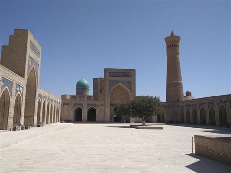 Bukhara : carpets, mosques and madrasahs - Been Around The Globe