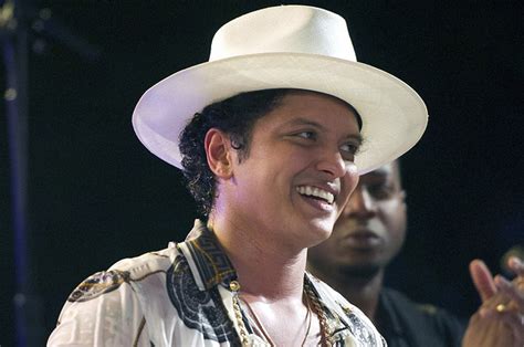 Bruno Mars Might Headline Super Bowl 50