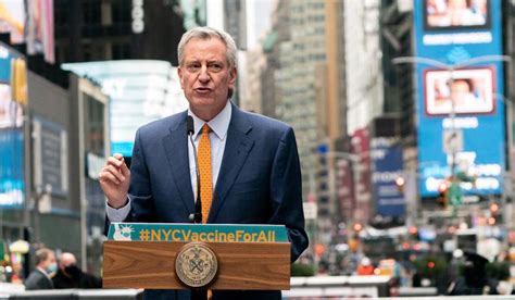 NYC Mayor Bill de Blasio to impose COVID-19 vaccine mandate on private ...