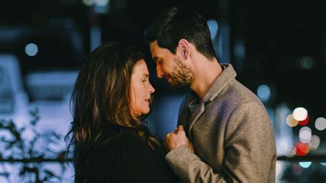 Gold Digger Trailer: Ben Barnes & Julia Ormond Star in New Miniseries