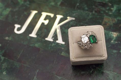 Jackie Bouvier Engagement Ring Pictures From John F. Kennedy | Glamour