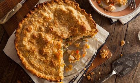 Jamie Oliver’s ‘dead simple’ turkey and leek pie is ‘absolutely gorgeous’ | Express.co.uk