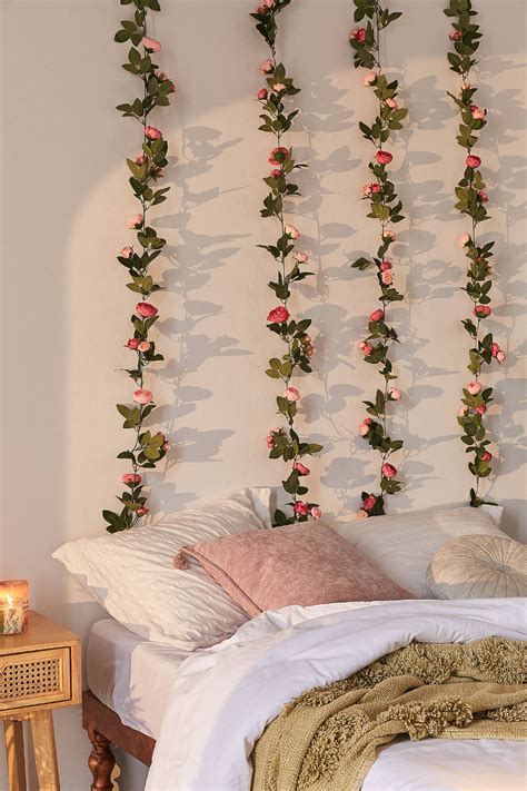 Guirlande décorative plante grimpante rose | Rose vines, Decor, Diy bedroom decor