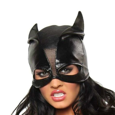 Halle Berry Catwoman Costume - Catwoman Check more at https ...