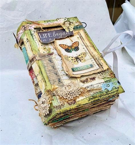 Handmade vintage garden theme junk journal | Vintage junk journal ...