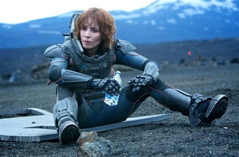 Elizabeth Shaw - Noomi Rapace Prometheus | Noomi rapace, Noomi rapace prometheus, Aliens movie