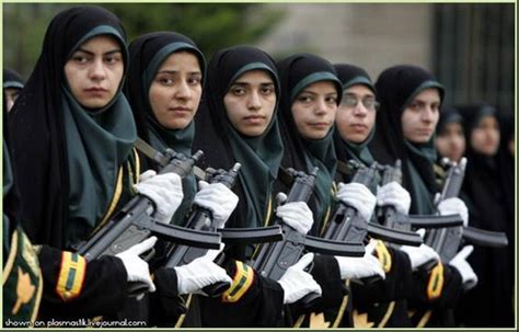 Iranian police women | Military women, Police women, Military girl