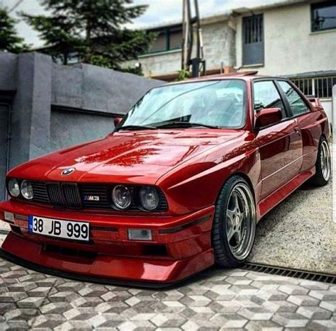 BMW Car Wallpaper: E30 Bmw M3 Red Rain - Best Interior Car