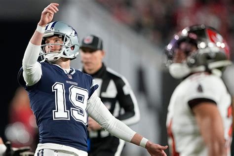 Brett Maher Has the Yips, Cowboys Sign Another Kicker - Casino.org