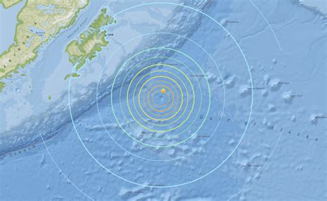 [Update] Huge 8.2 earthquake strikes off the coast of Alaska -- Tsunami warning canceled