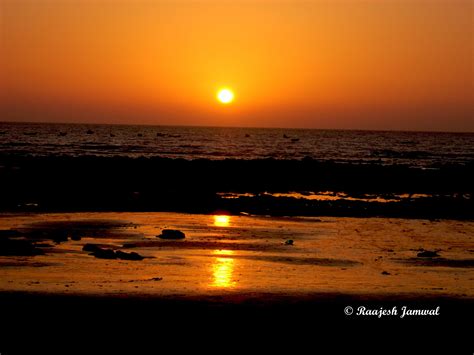 sunset at Marve beach, Malad west, Mumbai | Sunset, Picture, Places to visit