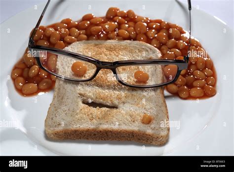 Baked beans toast bread funny hi-res stock photography and images - Alamy