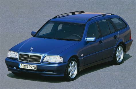 Mercedes-Benz C 180 Classic Combi - 🚗 car technical specifications