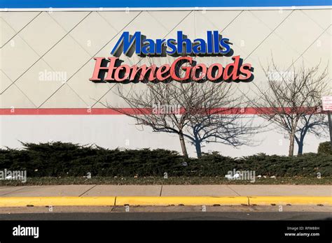 Marshalls home goods hi-res stock photography and images - Alamy