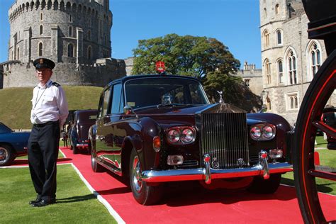 La famille royale....et l'automobile