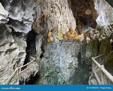 Dragon Palace Cave in Guizhou Province of China Stock Photo - Image of ...