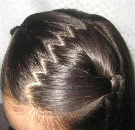 Zigzag hairlines | Parting hair, Long hair styles, Aesthetic hair