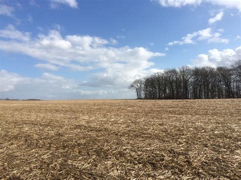 Free Images : landscape, tree, nature, horizon, cloud, plant, sky, field, farm, ground, prairie ...