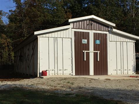 Pin by Steven Matherly on Cargo container Barn Ideas | Container house ...