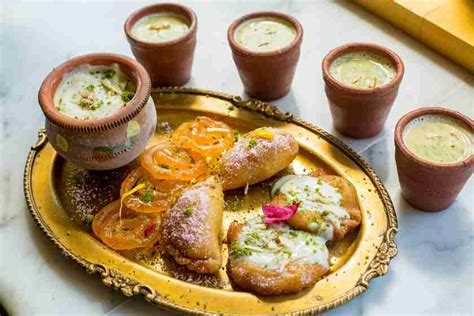 Top 10 Food Items to enjoy on Holi - Favourite Holi Recipes, Best Holi Recipes