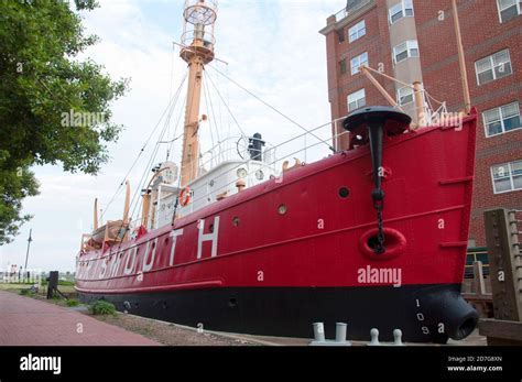 United States Lightship Portsmouth (LV-101), Portsmouth Naval Shipyard ...