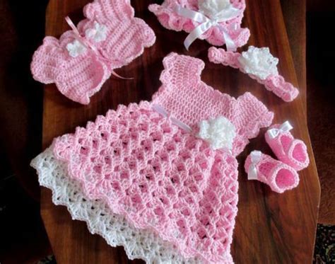 Free Newborn Baby Layette Knitting Patterns - Mike Natur