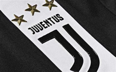 Juventus Fc, Golden Logo, Juve, Black And White Background, - Juventus ...