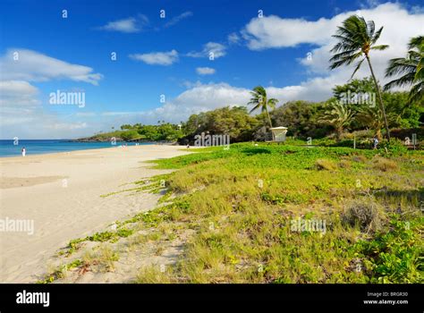 The sandy beach at the Hapuna Bay Beach Park, Kamuela, Kohala Coast, Big Island, Hawaii, USA ...