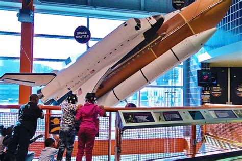 Science Center in Michigan - 9 Tips for Visiting with Kids