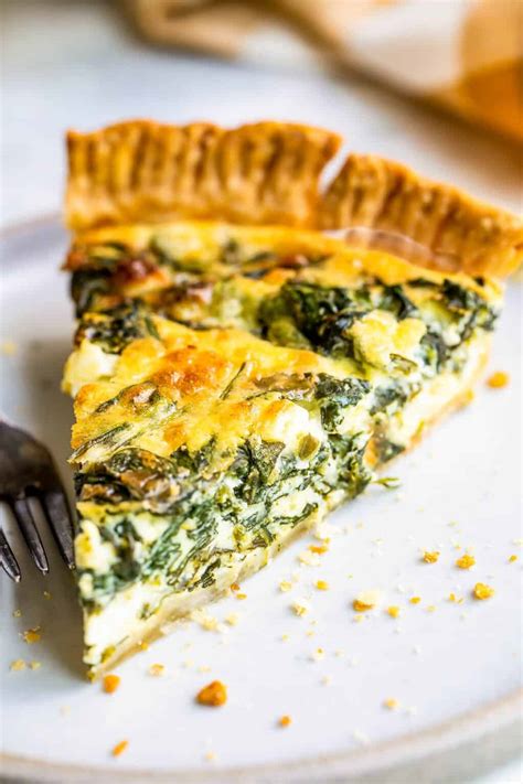 Easy Vegetarian Spinach Quiche Recipe | Diethood