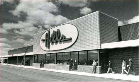 Hills Department Store - Hills/Facebook | Youngstown ohio, Landscape scenery, Nostalgic images