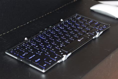 Review: iClever Tri-Folding Backlit Bluetooth Keyboard - 9to5Mac