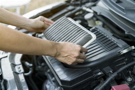 How and why you should clean your car air filter | RoadLoans