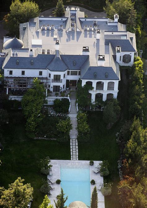 Mansion Where Michael Jackson Died Sells for $20 Million Less Than ...