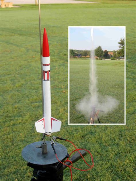 Model Rocket Building: Launches! Schoolyard August 13 and 18, 2011