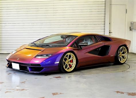 Someone Thought the Lamborghini Countach LPI 800–4 Looks Bland, so They Did THIS to It ...