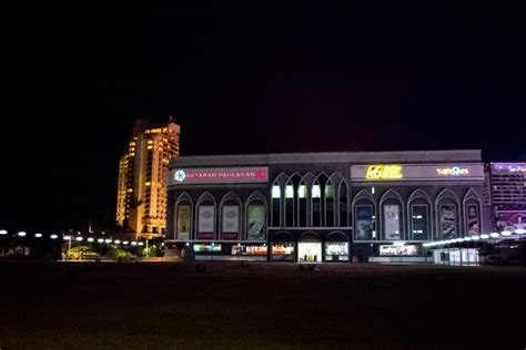 Top 5 Shopping Malls In Malacca For Tourists - Ordinary Reviews