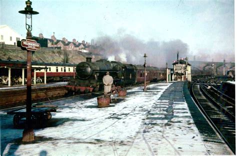 Winter Train at Wellingborough Station