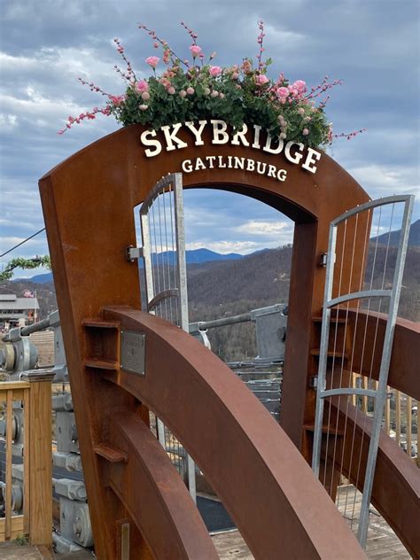 Gatlinburg SkyLift Park introduces Valentine’s Day celebration | WKRN ...