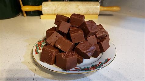 2 Ingredient 2 Minute Chocolate Fudge - No Fail Recipe - The Hillbilly Kitchen | Holiday dessert ...