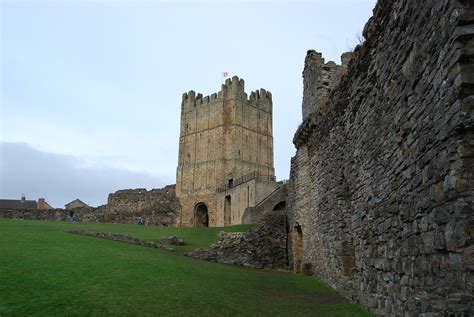 Great Castles - Ghosts of Richmond Castle