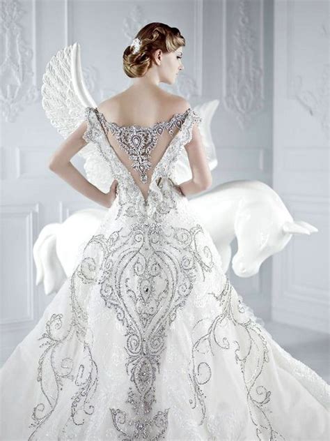 WEDDING COLLECTIONS: Wedding Dresses