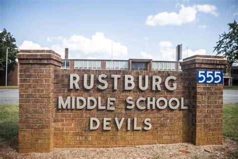 Fate of Rustburg Middle School at the heart of community conversation | Education | newsadvance.com