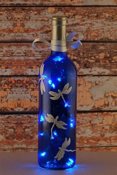 26 DIY Simple Glass Bottle Crafts Ideas | Bottle painting, Lighted wine bottles, Painted wine ...