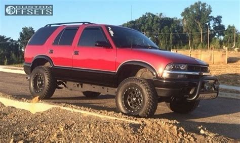 1995 Chevrolet Blazer Fuel Revolver | Custom Offsets