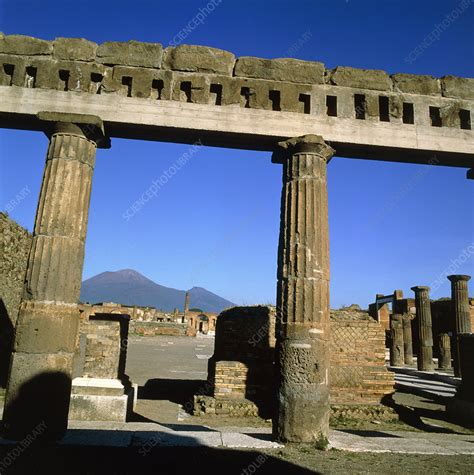 View of Mount Vesuvius through Pompeii ruins - Stock Image - E905/0037 ...