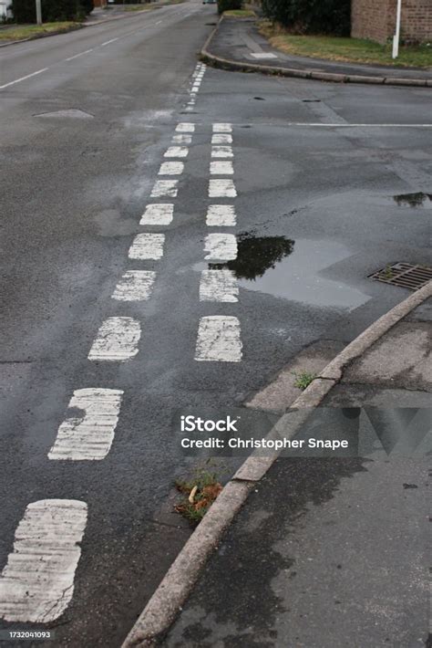 Uk Road Junction With Give Way Road Markings Stock Photo - Download ...